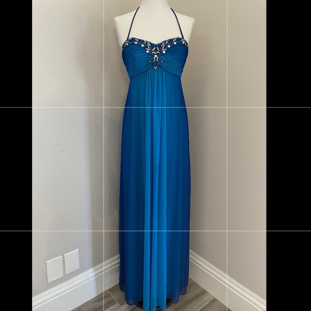 Elegant Blue Halter Evening Gown with Beaded Bodice